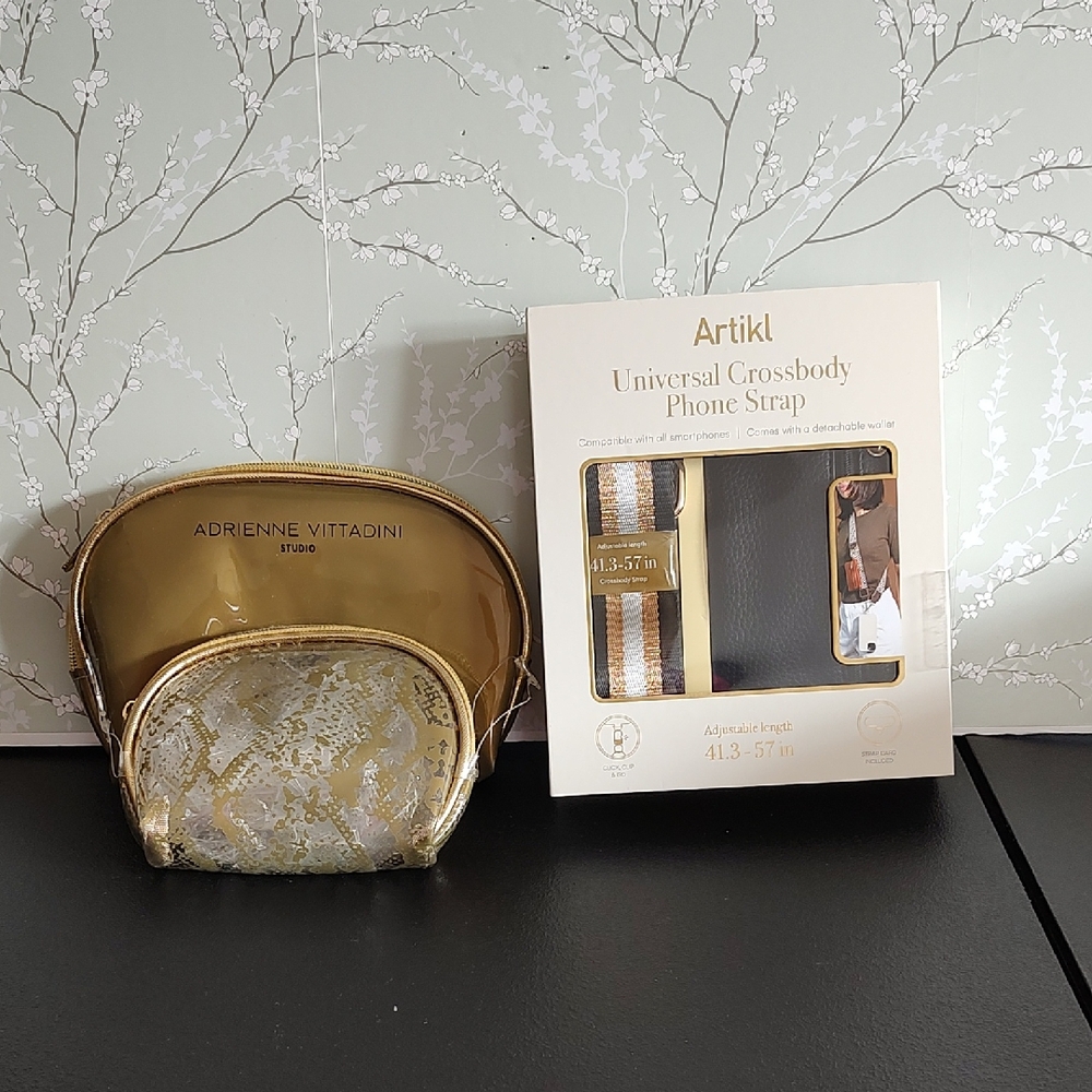 Artikl Strap & Adrienne Vittadini Makeup Bags